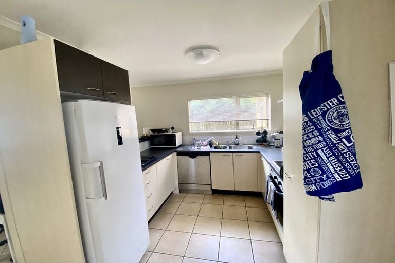 Photo of property in 49 Tiri Tiri Road, Birkdale, Auckland, 0626