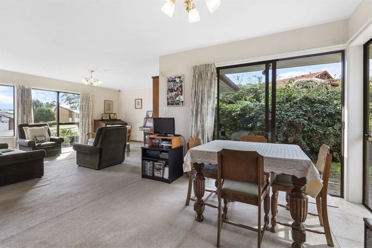 Photo of property in 10 Meadowland Drive, Somerville, Auckland, 2014