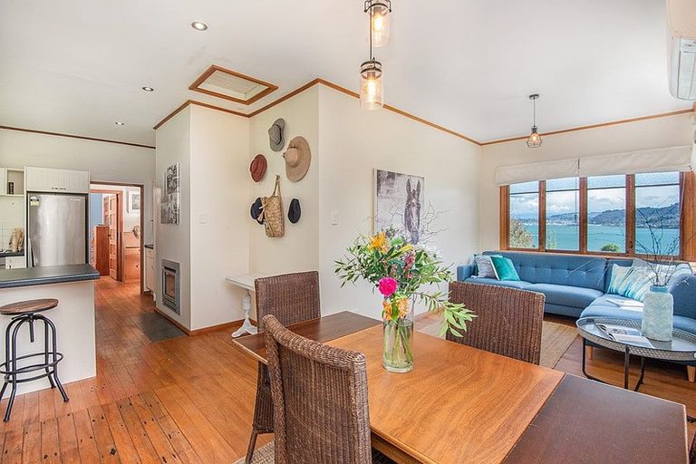 Photo of property in 30 Wharfdale Street, Macandrew Bay, Dunedin, 9014