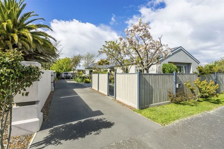 Photo of property in 42 Country Palms Drive, Halswell, Christchurch, 8025