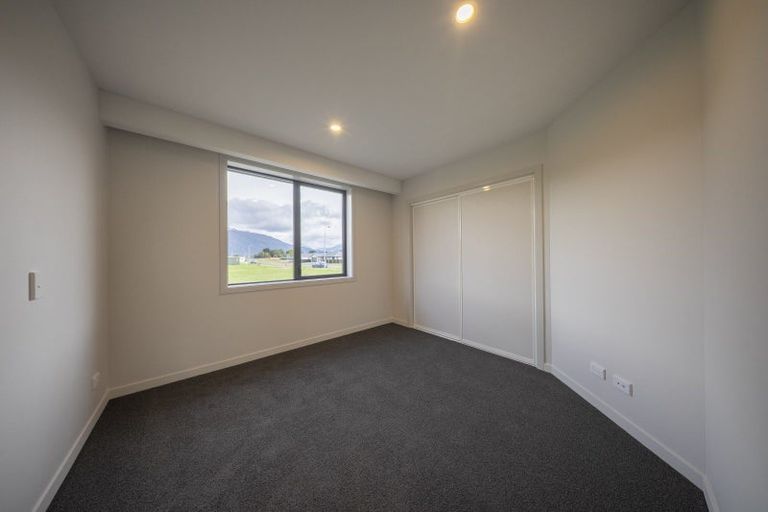 Photo of property in 21 Tukare Loop, Te Anau, 9600