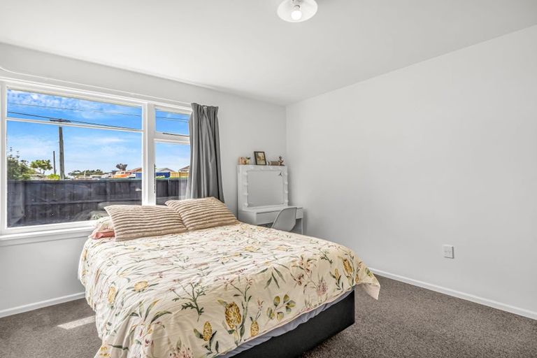 Photo of property in 412 Breezes Road, Aranui, Christchurch, 8061