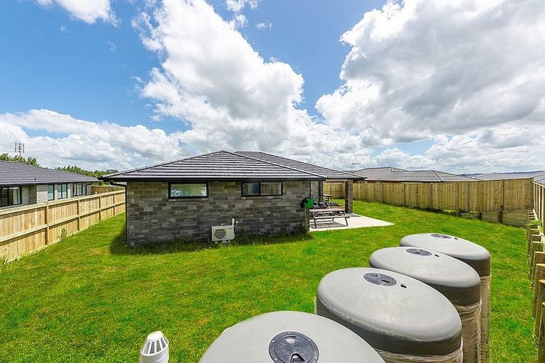 Photo of property in 6 Chardonnay Way, Te Kauwhata, 3710