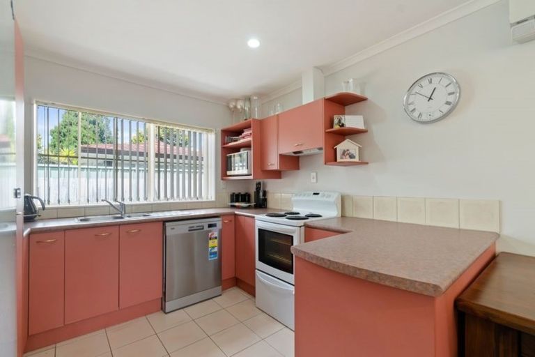 Photo of property in 121a Old Wairoa Road, Papakura, 2110