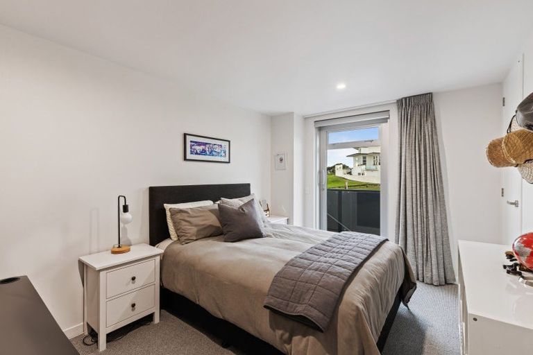 Photo of property in Weekeston Apartments, 2 Nobs Line, Strandon, New Plymouth, 4312