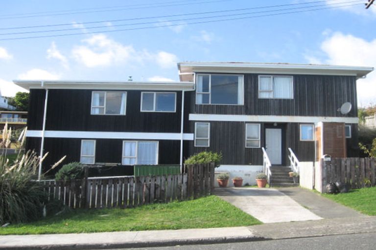 Photo of property in 9/12 Thornley Street, Titahi Bay, Porirua, 5022
