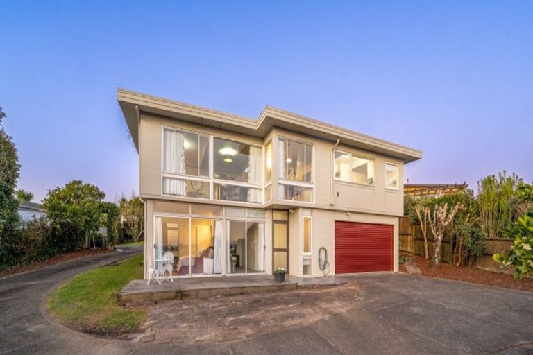 Photo of property in 31 Miramar Place, Pakuranga, Auckland, 2010