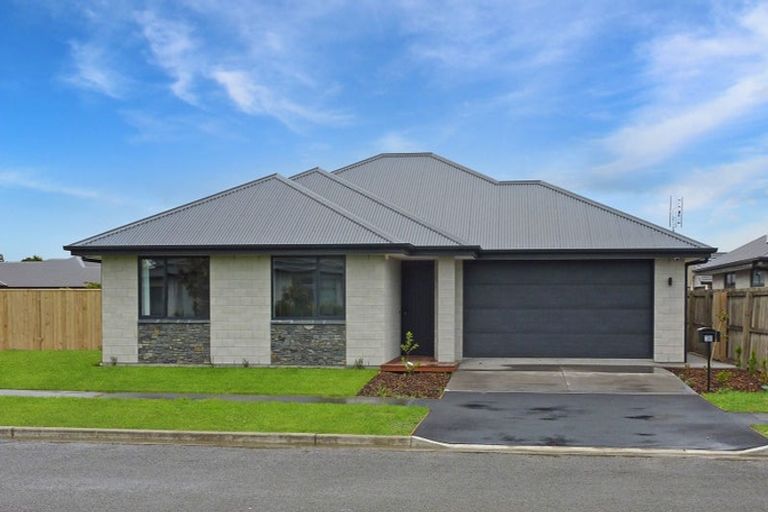 Photo of property in 38 Petries Road, Woodend, 7610