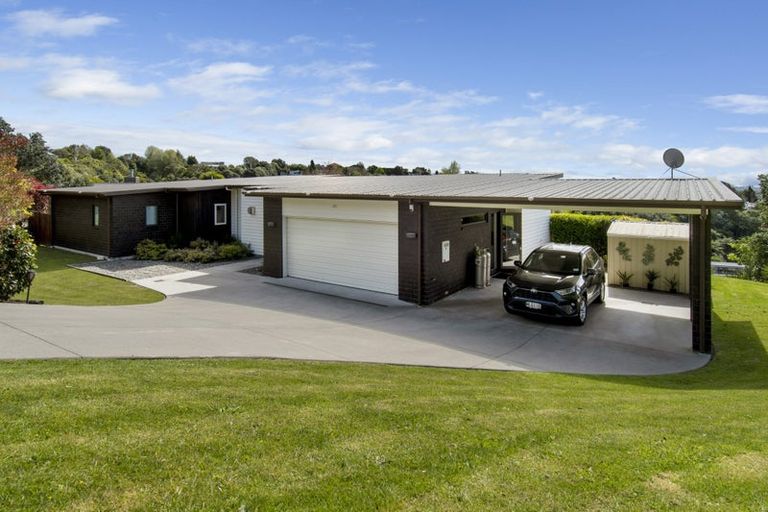 Photo of property in 33 Oceana Drive, Welcome Bay, Tauranga, 3175