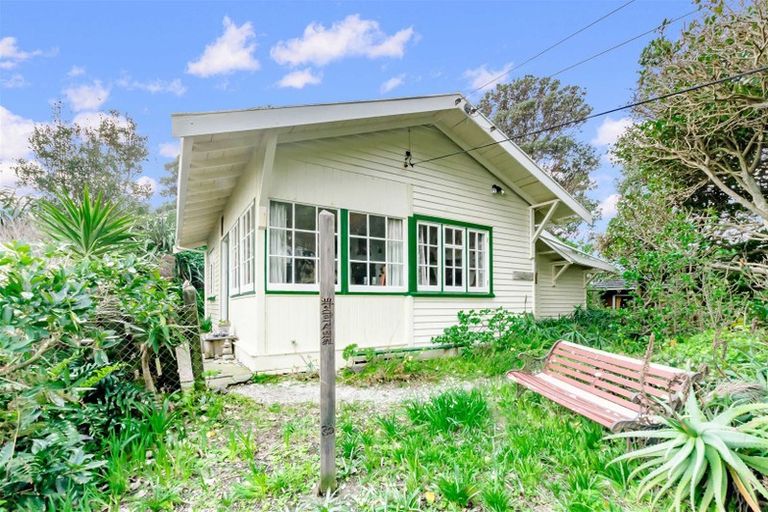 Photo of property in 17 Ocean Road, Paekakariki, 5034