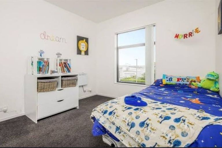 Photo of property in 57 Battalion Drive, Papakura, 2110