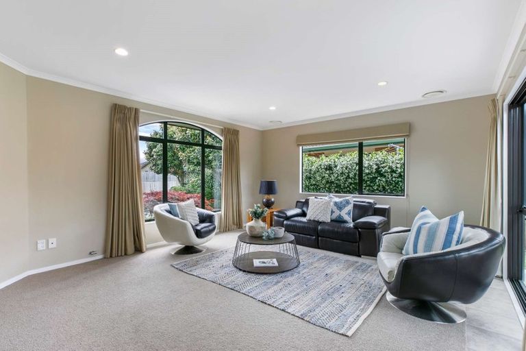 Photo of property in 15 Lockhart Place, Rototuna, Hamilton, 3210