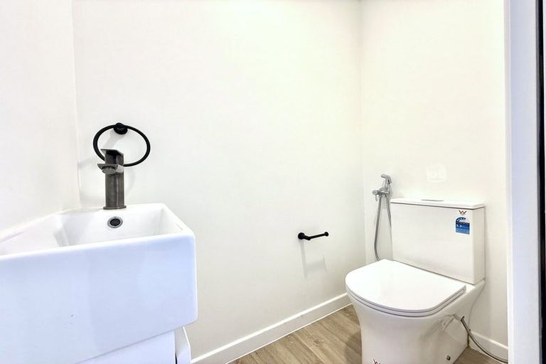 Photo of property in 38 Lyttelton Avenue, Forrest Hill, Auckland, 0620