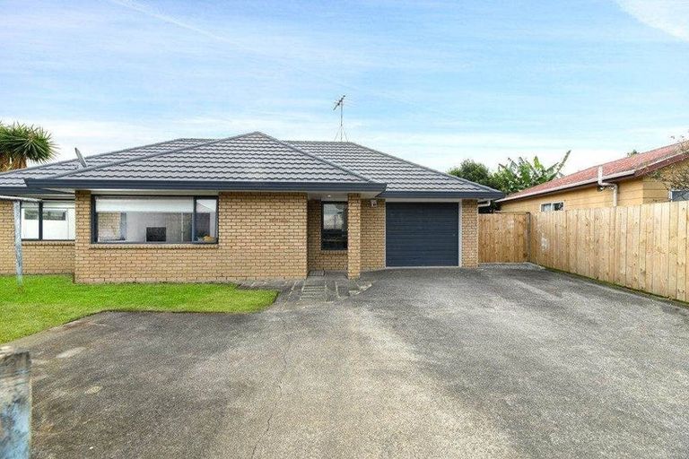 Photo of property in 275b Massey Road, Mangere East, Auckland, 2024