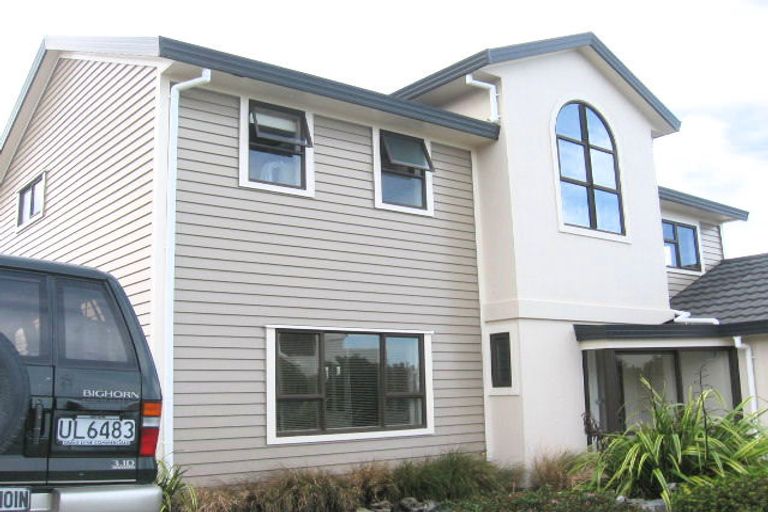 Photo of property in 19 Signallers Grove, Strathmore Park, Wellington, 6022