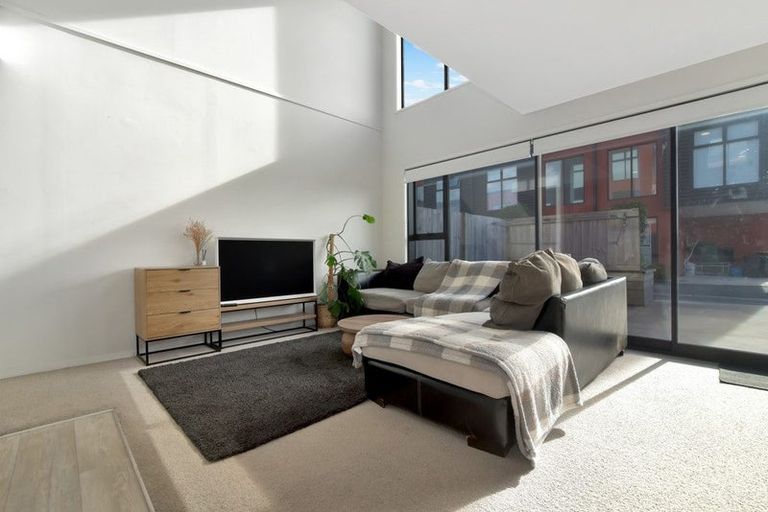 Photo of property in 17 Owens Place, Mount Maunganui, 3116