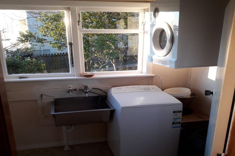 Photo of property in 74-76 Hereford Street, Cannons Creek, Porirua, 5024