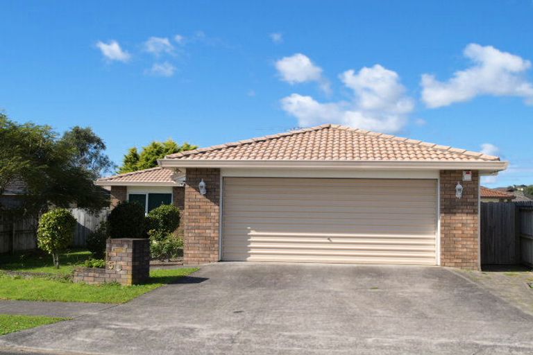 Photo of property in 1/5 Daria Place, Northpark, Auckland, 2013