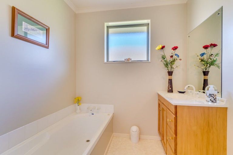 Photo of property in 19 Duxford Crescent, Fairfield, Dunedin, 9018