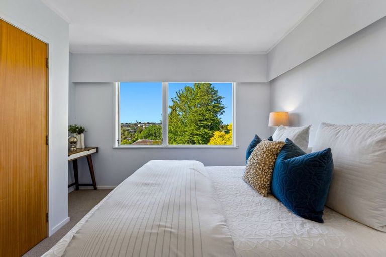 Photo of property in 70 Mountbatten Avenue, Hillcrest, Auckland, 0627