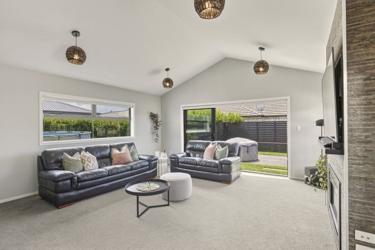 Photo of property in 9 Rawiri Drive, Bell Block, New Plymouth, 4312