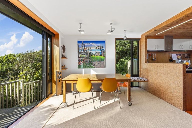 Photo of property in 127a Makara Road, Karori, Wellington, 6012