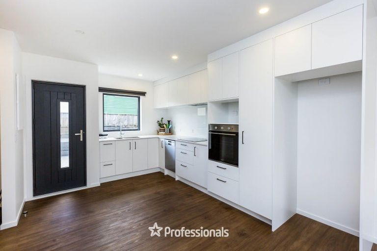 Photo of property in 3/104 Martin Street, Wallaceville, Upper Hutt, 5018