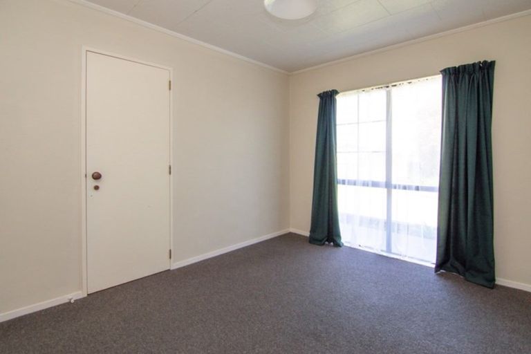 Photo of property in 14 Tawa Street, Tokomaru, Palmerston North, 4474