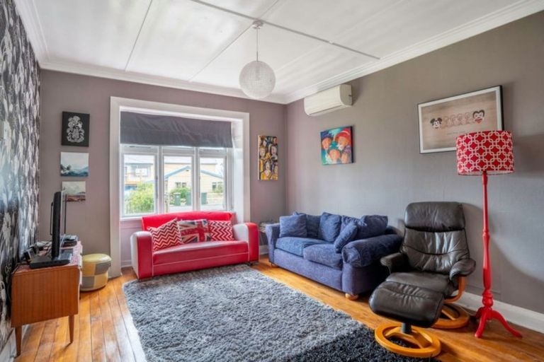 Photo of property in 14 Moana Street, Kaka Point, 9271