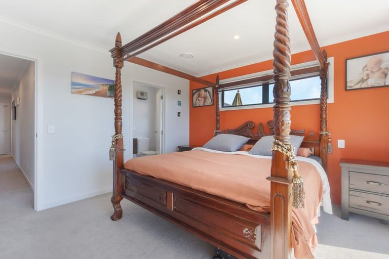 Photo of property in 60 Katania Heights, Brightwater, 7022