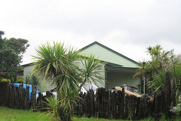 Photo of property in 90a Eatwell Avenue, Paraparaumu Beach, Paraparaumu, 5032