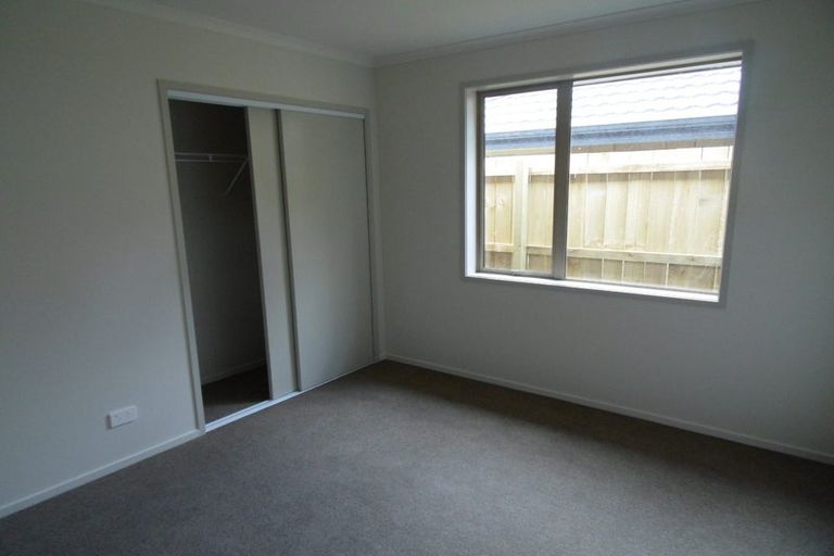 Photo of property in 20 Anna Lane, Glen Eden, Auckland, 0602