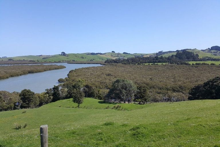 Photo of property in 213 Run Road, Wharehine, Wellsford, 0977