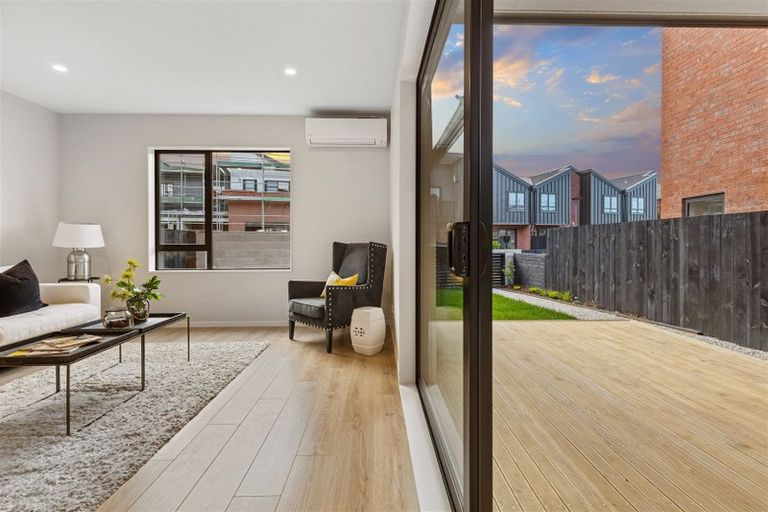 Photo of property in 14 Whakatere Lane, Hobsonville, Auckland, 0616