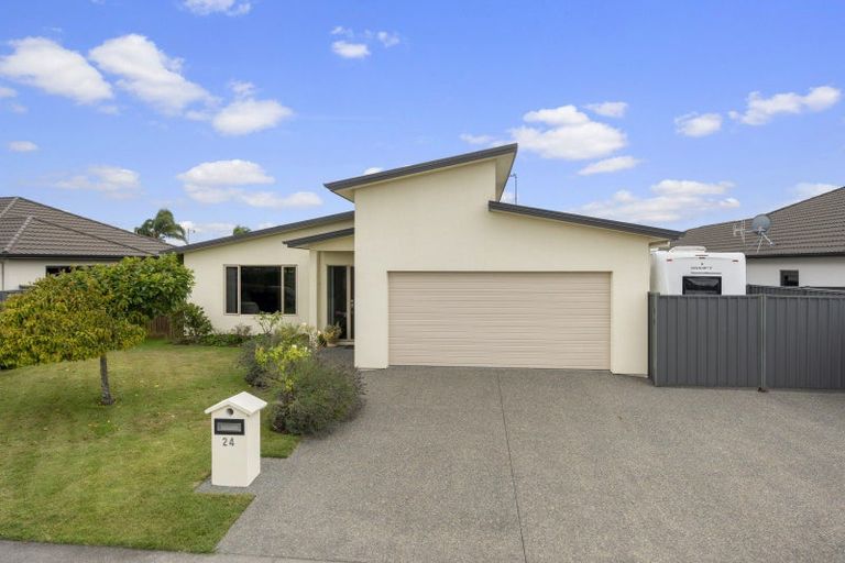 Photo of property in 24 Akaroa Road, Poraiti, Napier, 4112