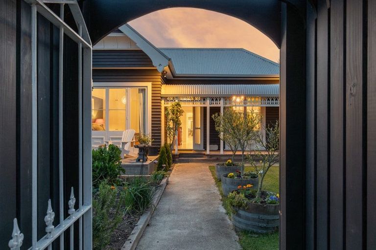 Photo of property in 47 Cleveland Street, Edgeware, Christchurch, 8013