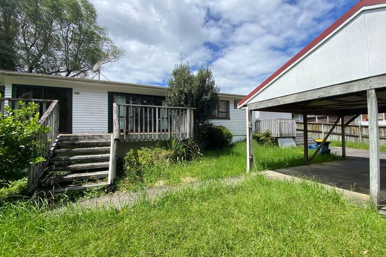 Photo of property in 35a Savoy Road, Glen Eden, Auckland, 0602