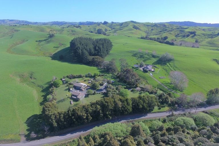 Photo of property in 716 Tahekeroa Road, Tahekeroa, Kaukapakapa, 0873