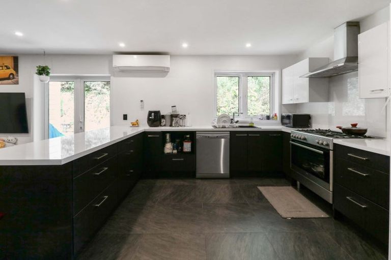 Photo of property in 34c Birch Terrace, Birchville, Upper Hutt, 5018