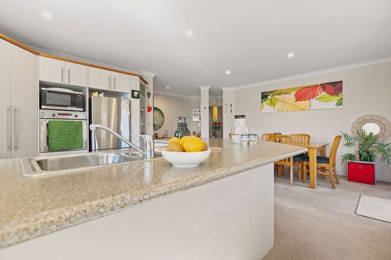 Photo of property in 93 Arabian Drive, Papamoa Beach, Papamoa, 3118