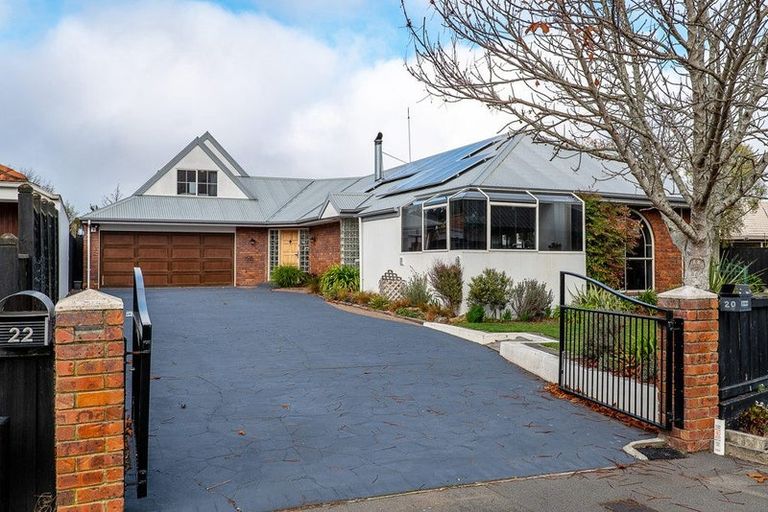 Photo of property in 22 Millcroft Place, Parklands, Christchurch, 8083