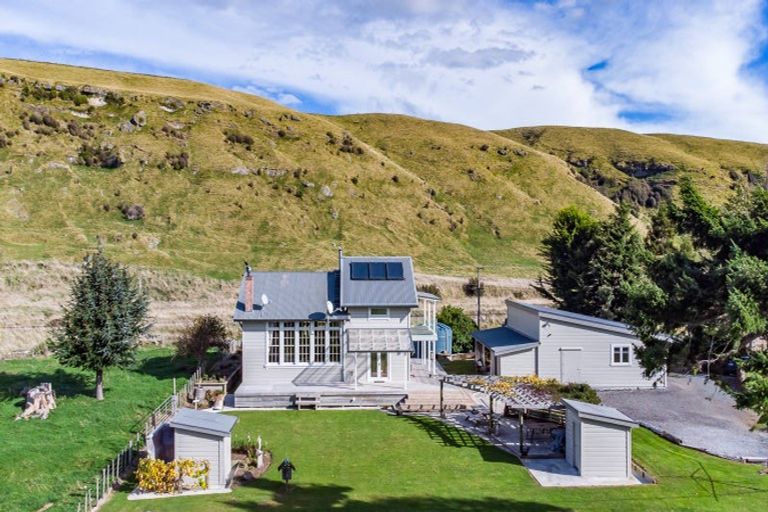 Photo of property in 10122 State Highway 1, Taihape, 4795