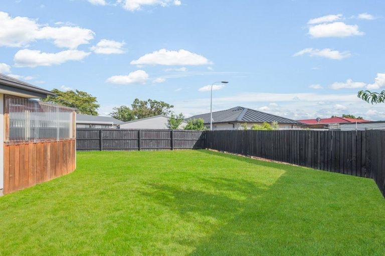 Photo of property in 1/10b Branksome Place, Parklands, Christchurch, 8083