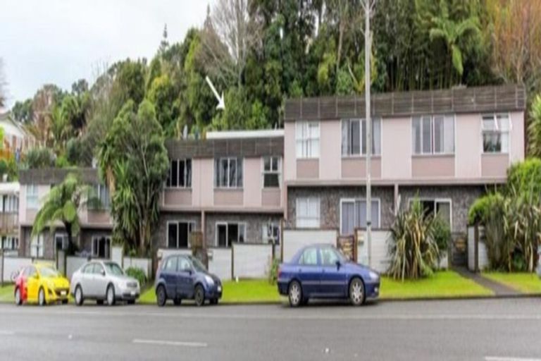 Photo of property in 7/57 Carrington Street, Lower Vogeltown, New Plymouth, 4310