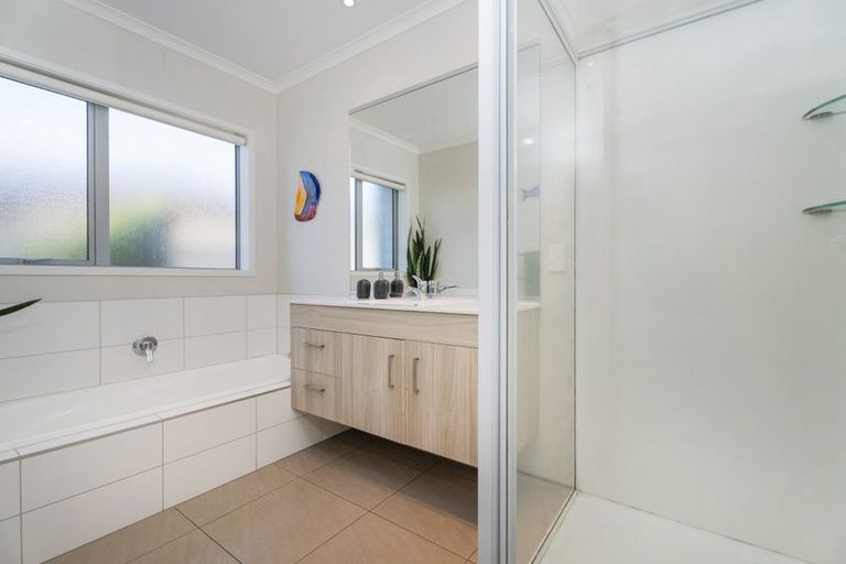 Photo of property in 8 Acacia Court, Whitianga, 3510