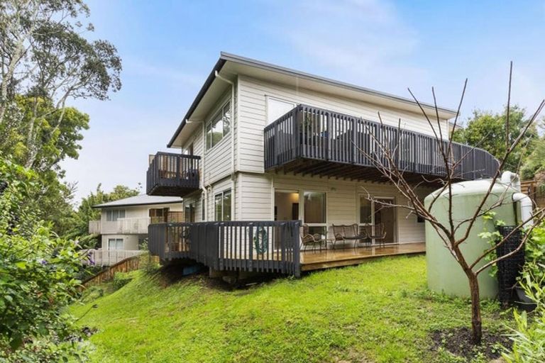 Photo of property in 16a Alexander Street, Cockle Bay, Auckland, 2014