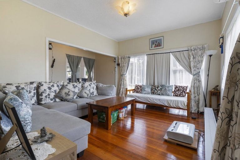 Photo of property in 32 Avon Road, Pokeno, 2471