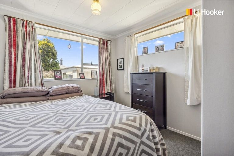 Photo of property in 38 Eastbourne Street, Caversham, Dunedin, 9012
