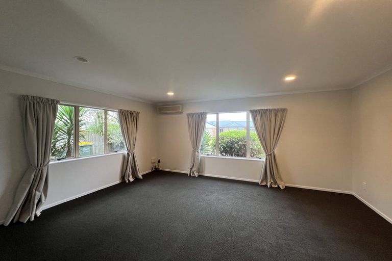 Photo of property in 12 Northmeadow Drive, Rototuna, Hamilton, 3210