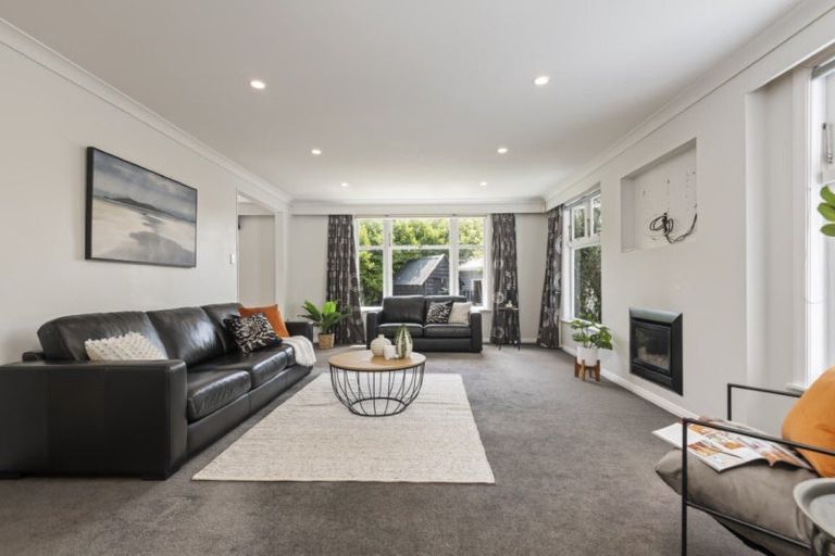 Photo of property in 6 Hughes Avenue, Hokowhitu, Palmerston North, 4410